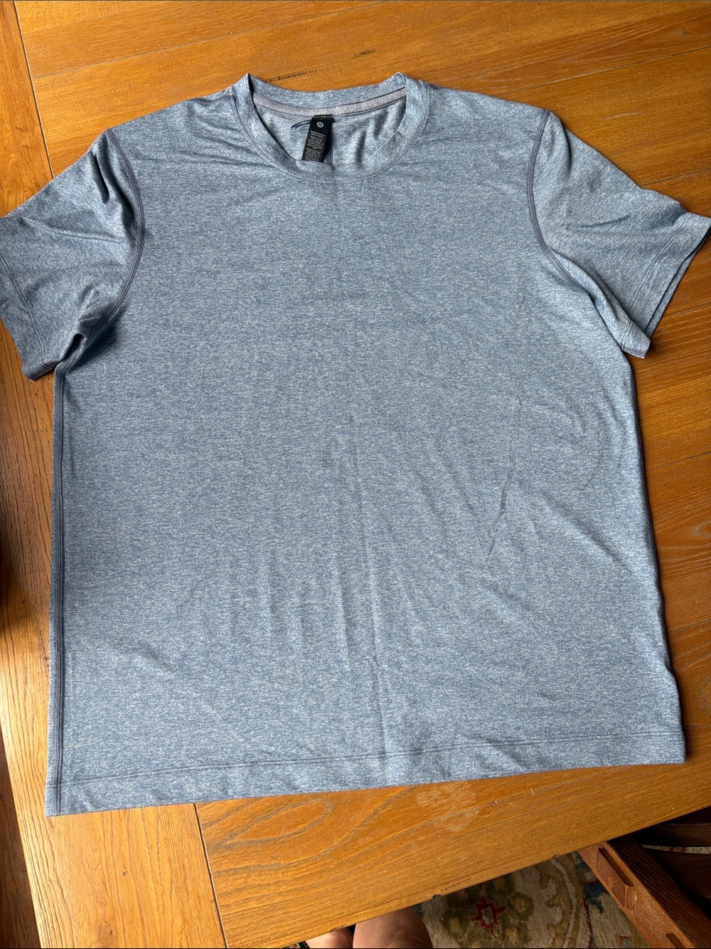 lululemon athletica Men's Heather Light Gray Short Sleeve Crew